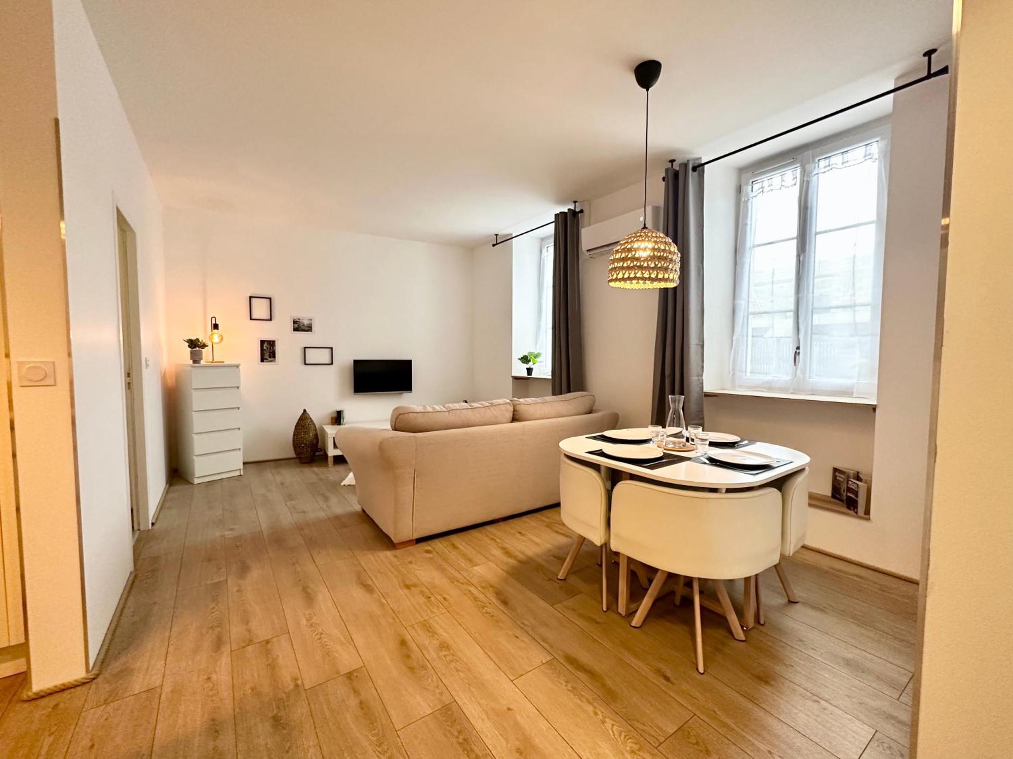 Le Despiau - Parking - Clim - Fibre - Proche Base Apartment