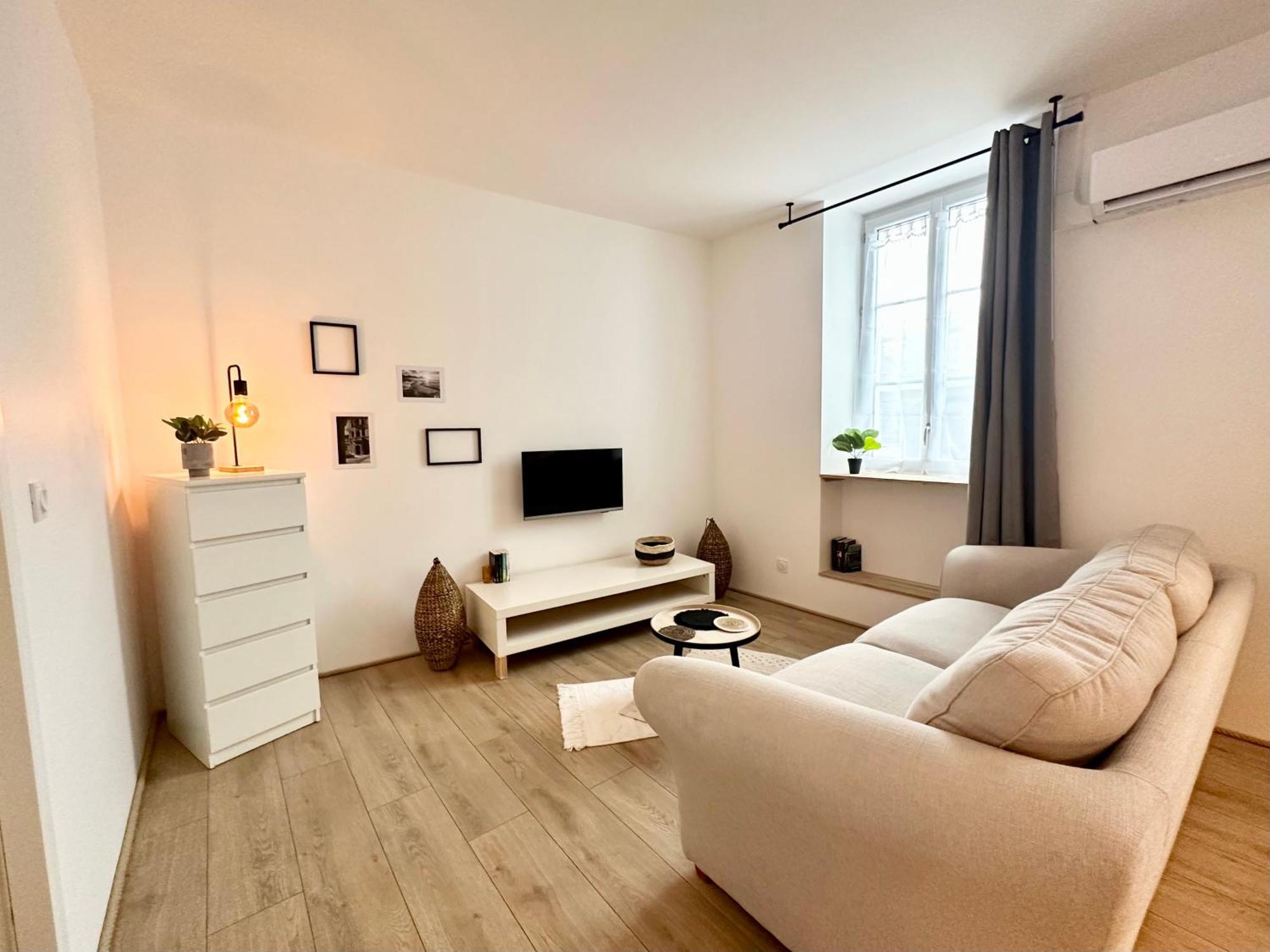 Le Despiau - Parking - Clim - Fibre - Proche Base Apartment Mont-de-Marsan
